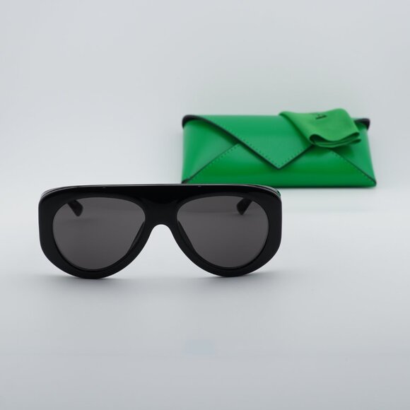 Bottega Veneta BV1362S 001 Geometric Sunglasses - Shiny Black/Grey main image 4